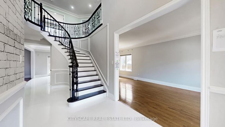 Photo 13 at 7 Yellow Avens Boulevard, Wellington, Brampton