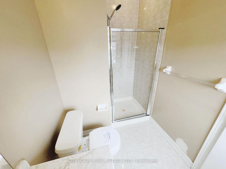 Photo 30 at 7 Yellow Avens Boulevard, Wellington, Brampton