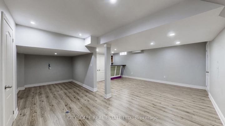 Photo 32 at 7 Yellow Avens Boulevard, Wellington, Brampton