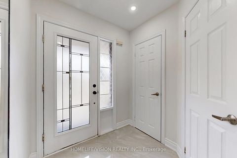 Photo 3 at 2 Prestwick Avenue, Maple, Vaughan