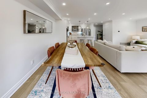 Photo 16 at 2 Prestwick Avenue, Maple, Vaughan