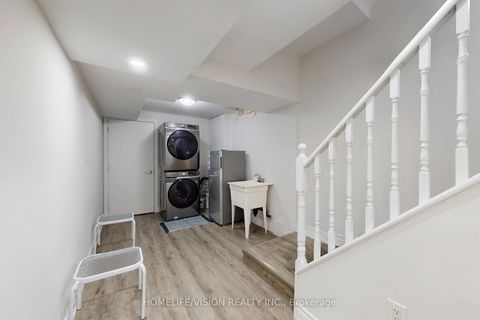 Photo 37 at 2 Prestwick Avenue, Maple, Vaughan