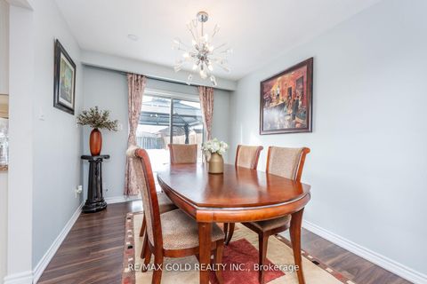 Photo 7 at 7258 Vernor Drive, Malton, Mississauga