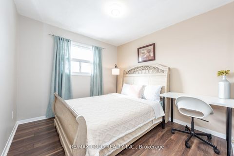 Photo 14 at 7258 Vernor Drive, Malton, Mississauga