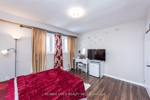 Photo 17 at 7258 Vernor Drive, Malton, Mississauga