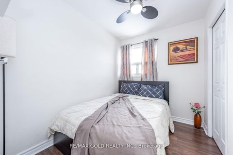 Photo 19 at 7258 Vernor Drive, Malton, Mississauga