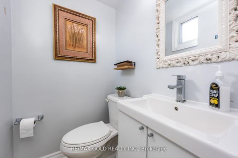 Photo 22 at 7258 Vernor Drive, Malton, Mississauga