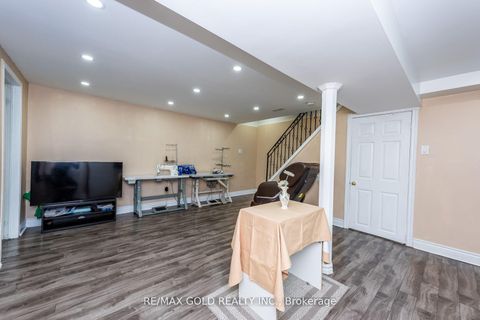 Photo 29 at 7258 Vernor Drive, Malton, Mississauga