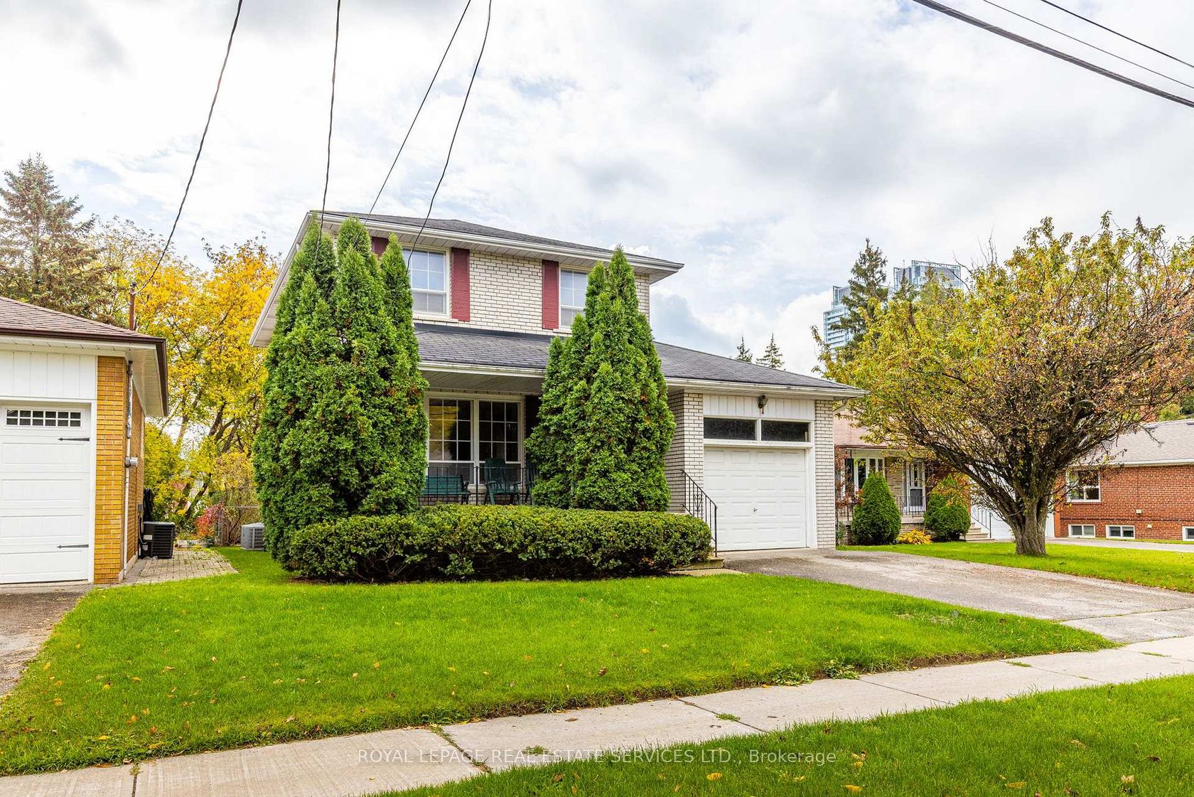 29 Doverwood Court, Newtonbrook East, Toronto 