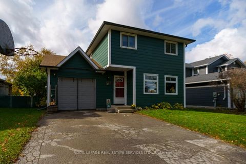 Photo 3 at 114 Elizabeth Street, Ardagh, Barrie