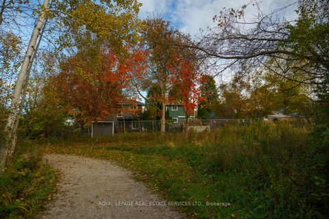 Photo 36 at 114 Elizabeth Street, Ardagh, Barrie