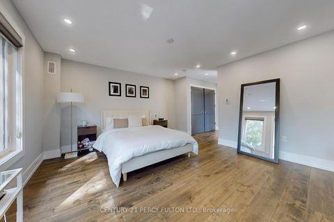 Photo 22 at 84 Wiley Avenue, East York, Toronto