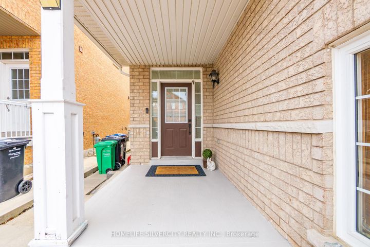 Photo 6 at 86 Silent Pond Crescent, Madoc, Brampton