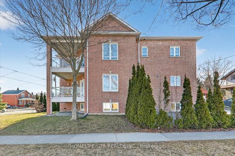 Photo 1 at 368 Pine Avenue, Vanier, Oshawa