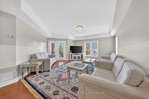 Photo 9 at 368 Pine Avenue, Vanier, Oshawa