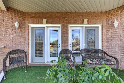 Photo 13 at 368 Pine Avenue, Vanier, Oshawa