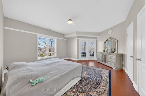 Photo 18 at 368 Pine Avenue, Vanier, Oshawa