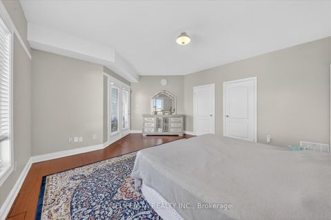 Photo 19 at 368 Pine Avenue, Vanier, Oshawa