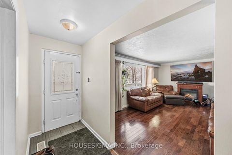 Photo 8 at 127 Kitchener Road, West Hill, Toronto