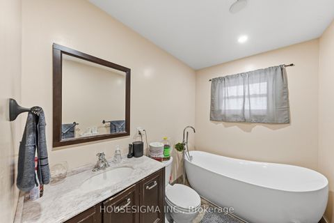 Photo 11 at 127 Kitchener Road, West Hill, Toronto