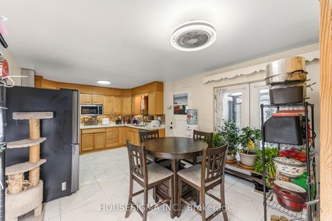 Photo 13 at 127 Kitchener Road, West Hill, Toronto
