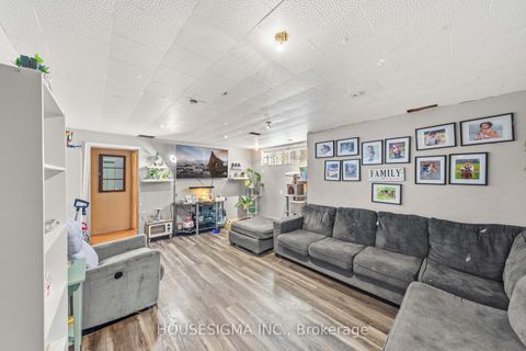 Photo 21 at 127 Kitchener Road, West Hill, Toronto