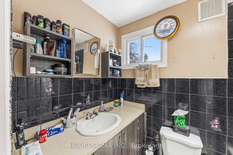 Photo 32 at 127 Kitchener Road, West Hill, Toronto