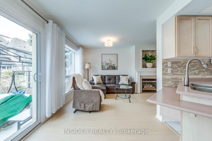 Photo 16 at 14 - 455 Apache Court, Hurontario, Mississauga