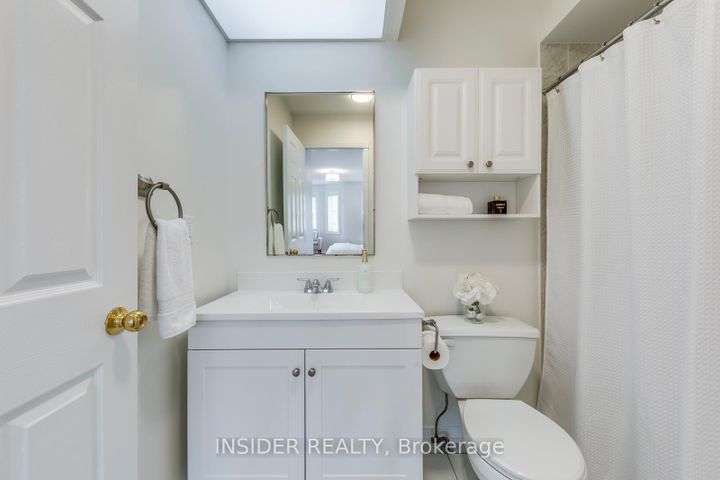 Photo 30 at 14 - 455 Apache Court, Hurontario, Mississauga