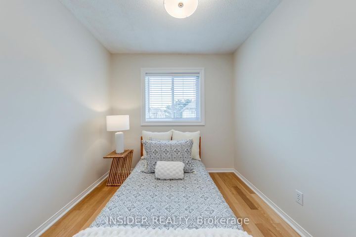 Photo 32 at 14 - 455 Apache Court, Hurontario, Mississauga