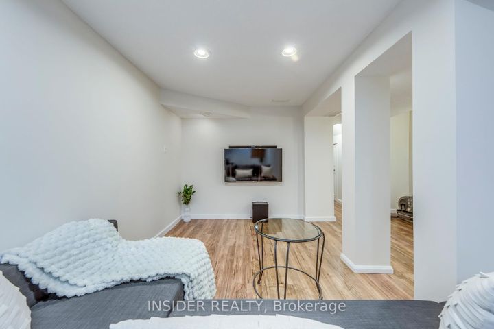 Photo 42 at 14 - 455 Apache Court, Hurontario, Mississauga