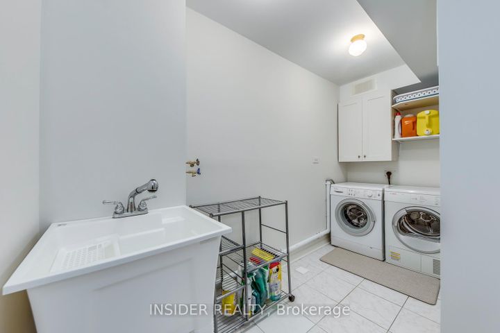 Photo 46 at 14 - 455 Apache Court, Hurontario, Mississauga