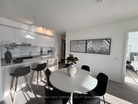 Photo 6 at 332 - 8188 Yonge Street, Uplands, Vaughan