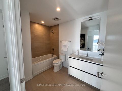 Photo 12 at 332 - 8188 Yonge Street, Uplands, Vaughan
