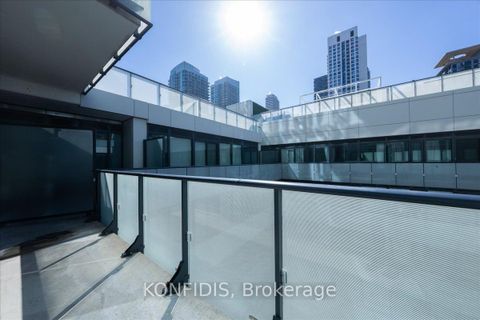 Photo 17 at 732 - 161 Roehampton Avenue, Mount Pleasant East, Toronto