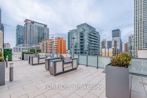 Photo 27 at 732 - 161 Roehampton Avenue, Mount Pleasant East, Toronto