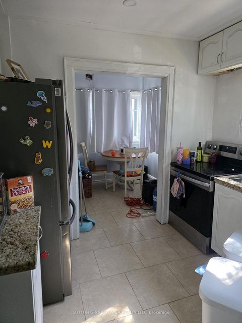 Photo 9 at 85 Maple Avenue, City Centre, Barrie