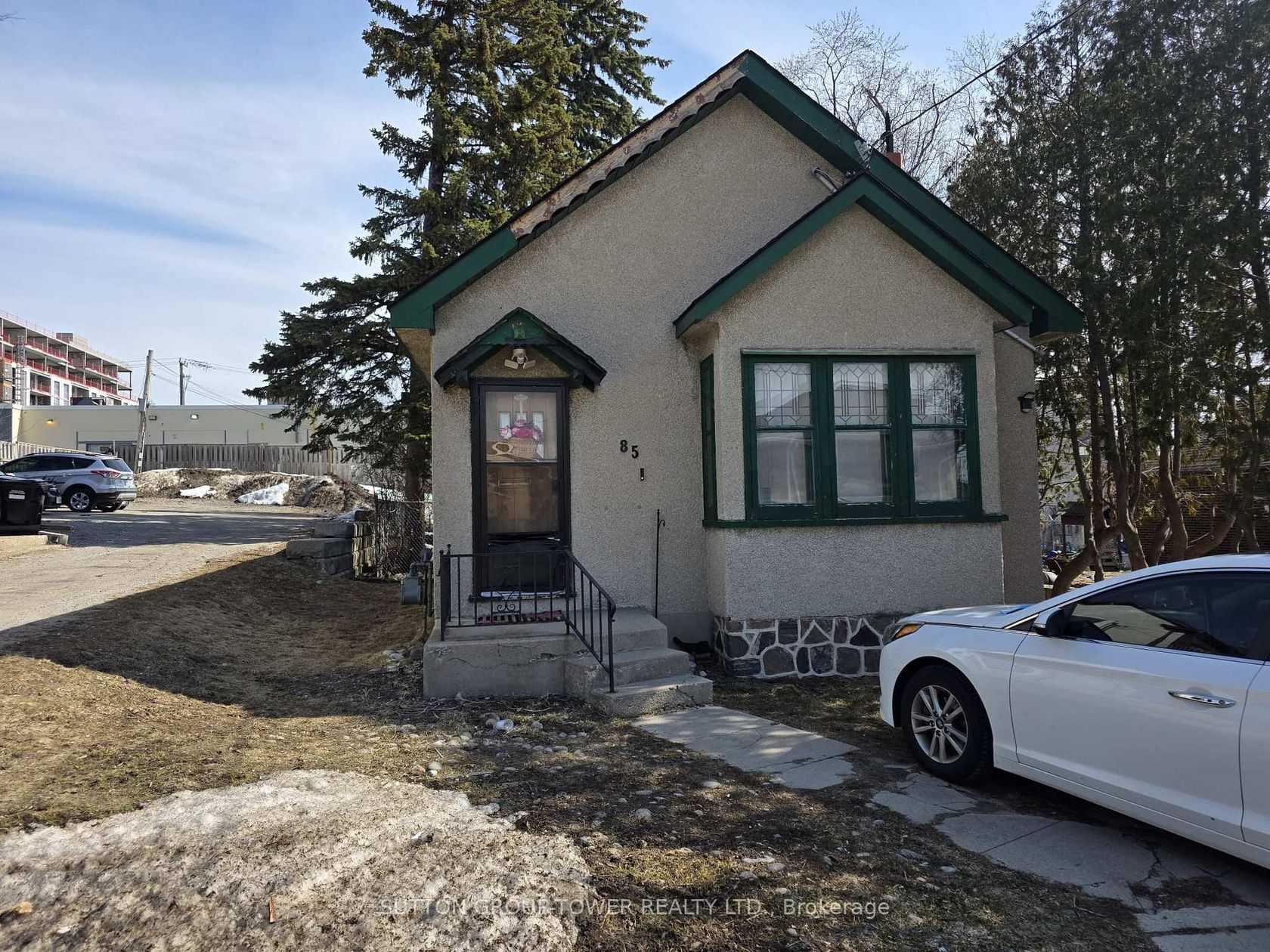 85 Maple Avenue, City Centre, Barrie photo 3