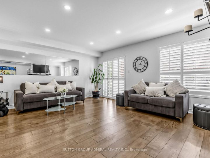 Photo 6 at 38 Elderbrook Crescent, Patterson, Vaughan