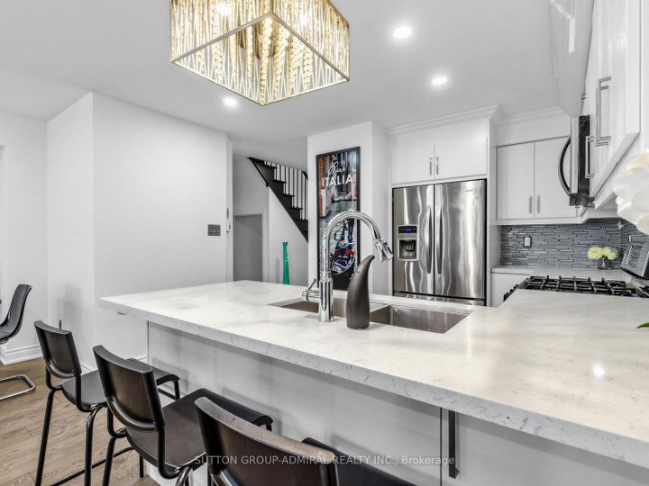 Photo 8 at 38 Elderbrook Crescent, Patterson, Vaughan