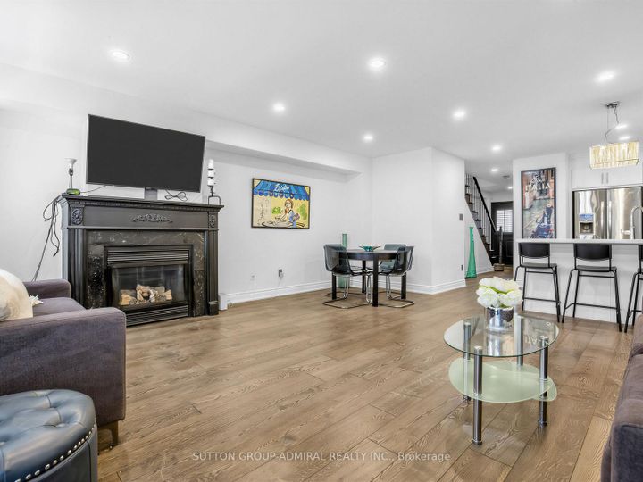 Photo 13 at 38 Elderbrook Crescent, Patterson, Vaughan