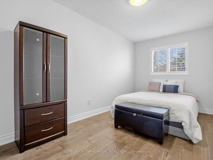 Photo 22 at 38 Elderbrook Crescent, Patterson, Vaughan