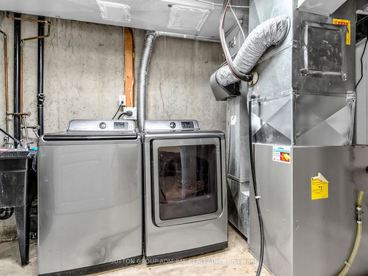 Photo 29 at 38 Elderbrook Crescent, Patterson, Vaughan