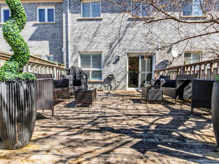 Photo 31 at 38 Elderbrook Crescent, Patterson, Vaughan