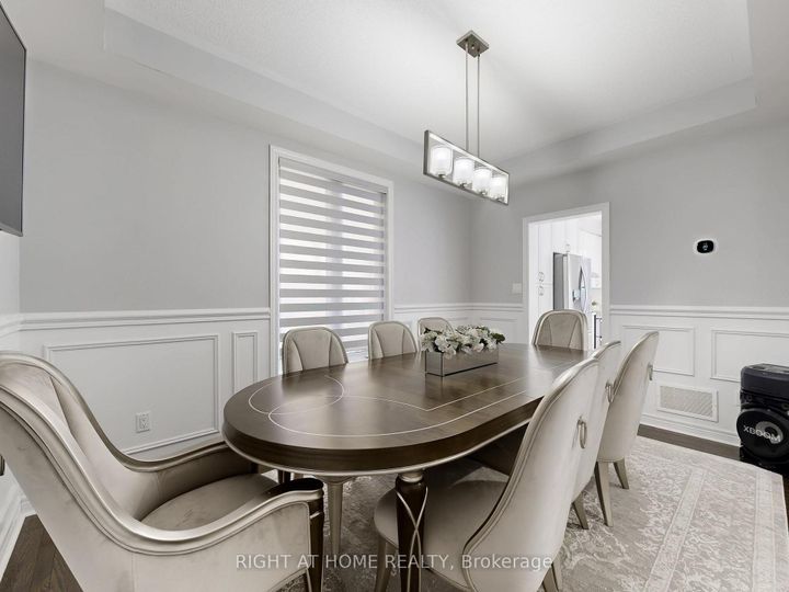 Photo 11 at 116 Summerlyn Trail, Bradford, Bradford West Gwillimbury