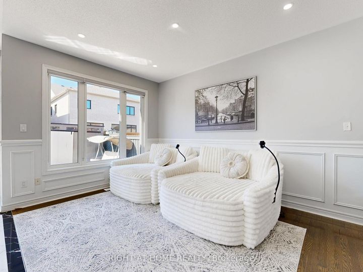 Photo 14 at 116 Summerlyn Trail, Bradford, Bradford West Gwillimbury