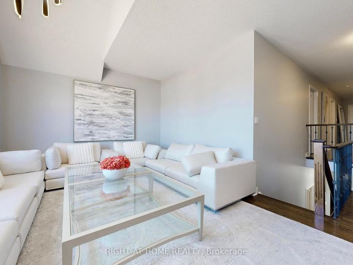 Photo 22 at 116 Summerlyn Trail, Bradford, Bradford West Gwillimbury