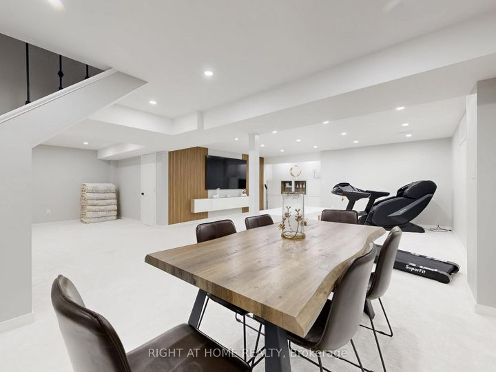 Photo 38 at 116 Summerlyn Trail, Bradford, Bradford West Gwillimbury