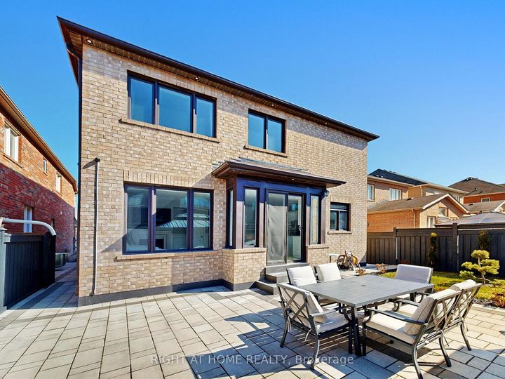 Photo 42 at 116 Summerlyn Trail, Bradford, Bradford West Gwillimbury