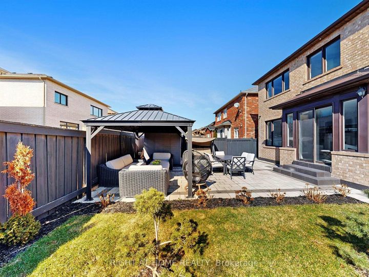 Photo 43 at 116 Summerlyn Trail, Bradford, Bradford West Gwillimbury